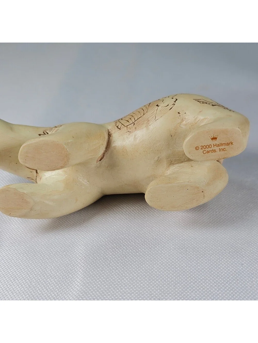 Vtg Hallmark Keepsake Northern Art Bear Ornament 2000 Rich LaPierre Ivory Look